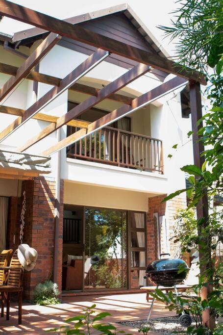 T3 - Selborne Golf Estate Villa Pennington